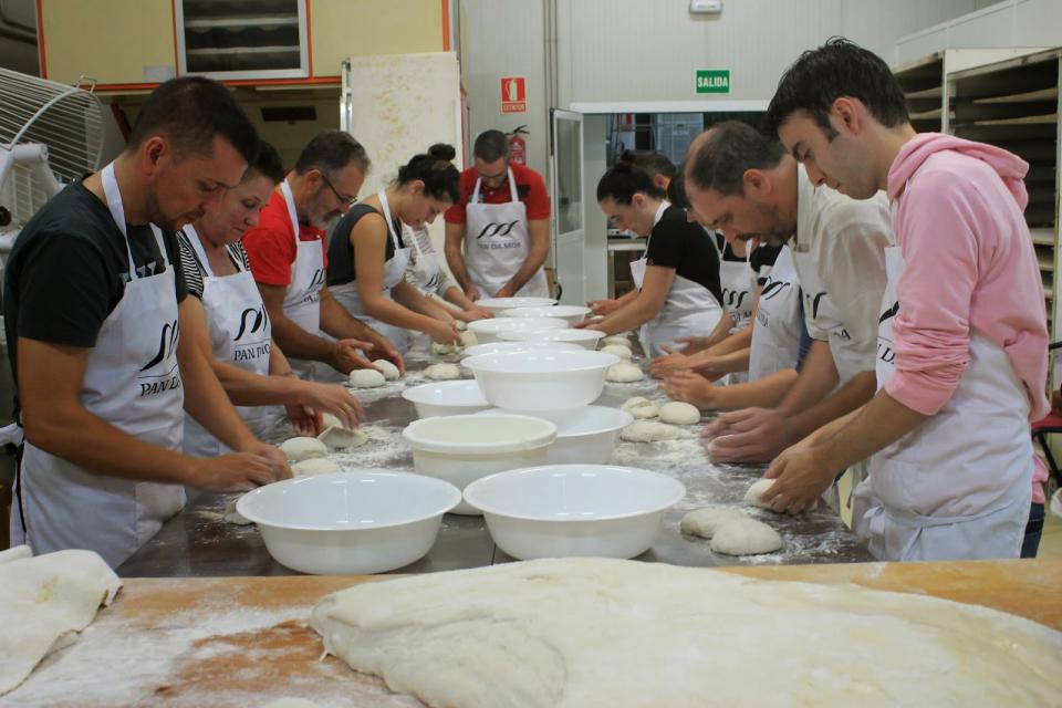 Los panaderos pillados con las manos en la masa